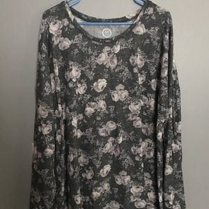 Maurice’s size 2 sweatshirt